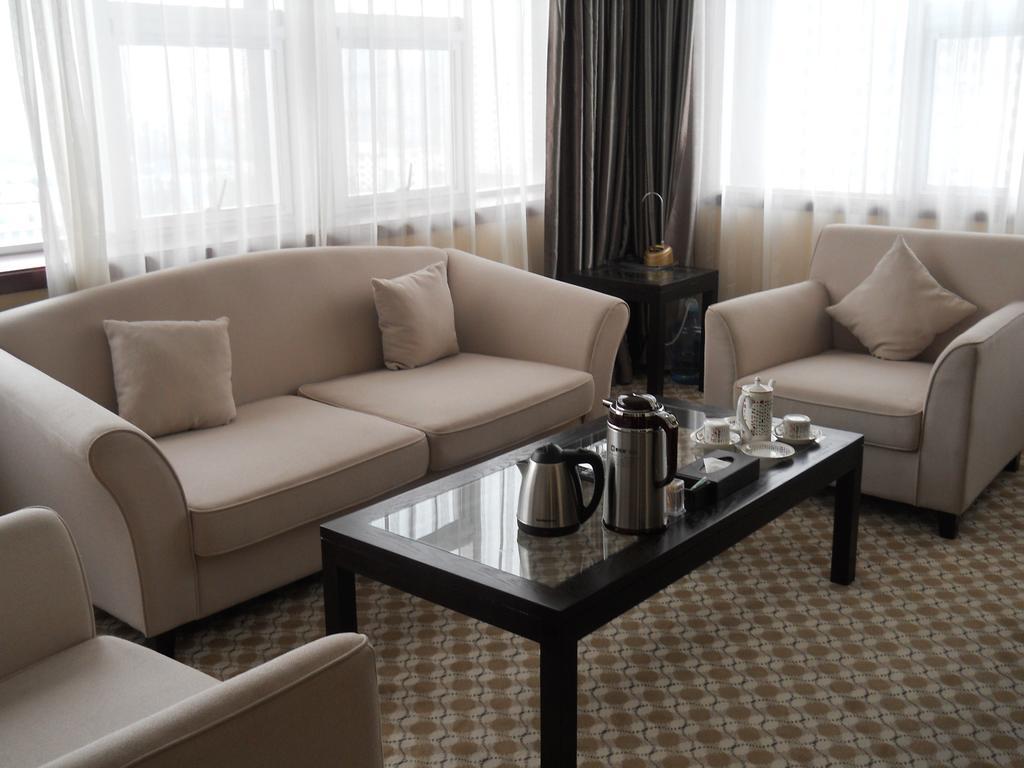 Yijing Holiday Hotel Yimeng Road Linyi  Luaran gambar