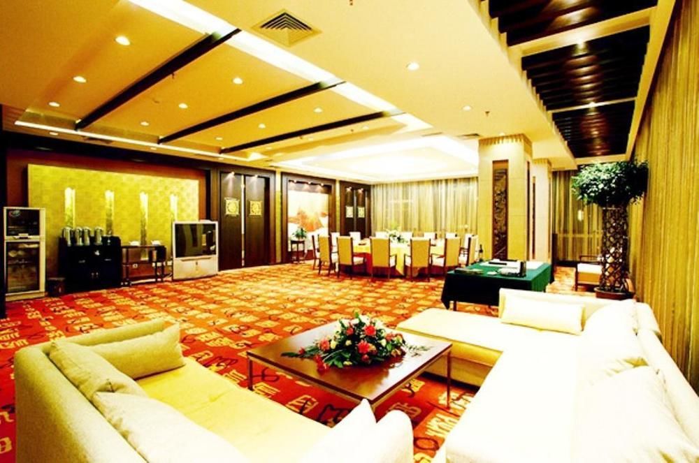 Yijing Holiday Hotel Yimeng Road Linyi  Luaran gambar